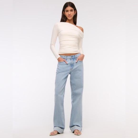 Abercrombie & Fitch Denim - NWT Abercrombie and Fitch Low Rise Baggy Jean in Black Size 29/8